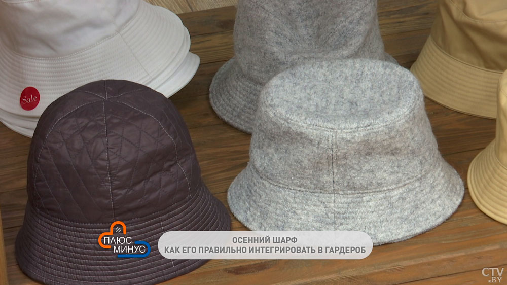 Как красиво завязать шарф? Стилист показала несколько способов-26