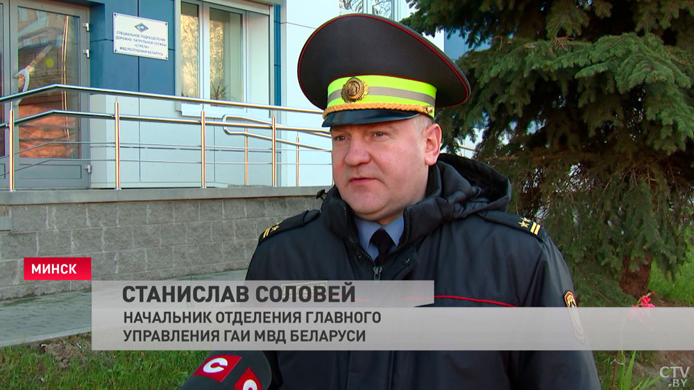 «Необходимо сделать это заранее». ГАИ напоминает о важности «переобуться» в зимние шины-4