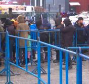 Белорусы продолжают помогать беженцам, чем могут. Как прошли выходные в ТЛЦ на границе?