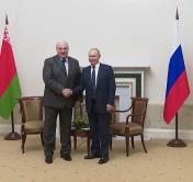 Лукашенко предложил Путину провести очередные военные учения. Как прошёл диалог президентов в Санкт-Петербурге?