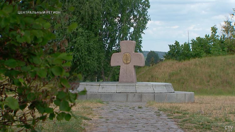 Как выглядел дом Рогнеды во время ссылки в Заславль? Побывали в древнем городе и узнали-22