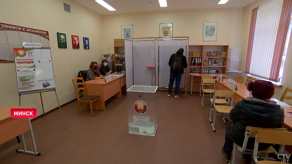 Карпенко во второй день досрочного голосования на референдуме: «Комиссии работают в штатном режиме»-4
