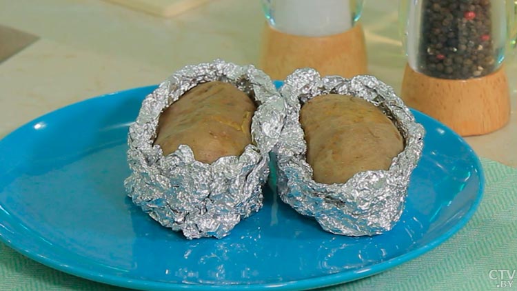 Запечённый картофель с копчёной горбушей. Готовим сытный завтрак-1