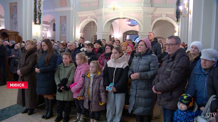 Католики Беларуси отмечают один из главных христианских праздников – Рождество-1