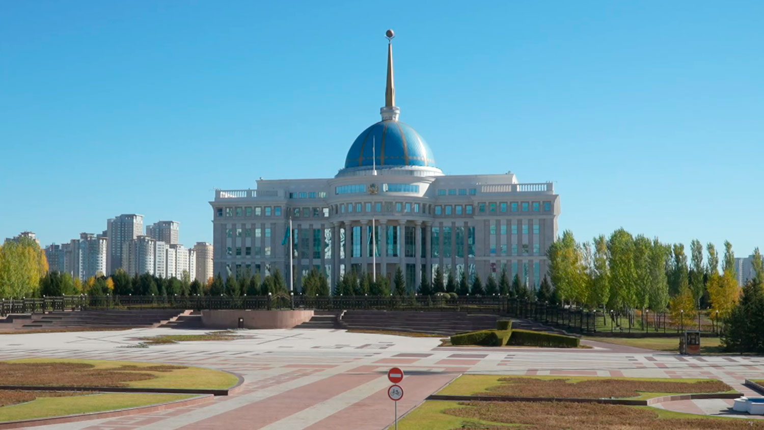 Александр Лукашенко поздравил Касым-Жомарта Токаева с Днём Республики 