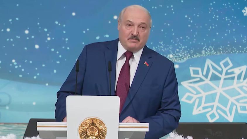 Лукашенко: «Из Казахстана, как керогазом, можно было подогреть и Россию, можно было снивелировать позор Афганистана»