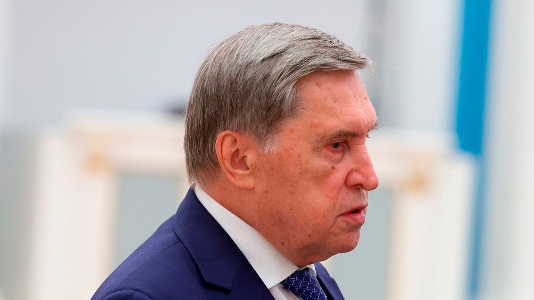 Ушаков: санкции уйдут на второй план, если будет саммит РФ и США Ушаков: санкции уйдут на второй план, если будет саммит РФ и США