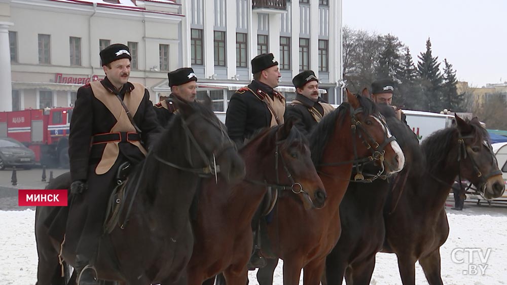 «Это глубокие переживания»: показываем кадры со съёмок фильма «Пока будет небо», посвящённого Янке Купале-20