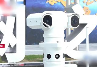 Коронавирус. В Гуанчжоу улицы начали патрулировать роботы с камерами и тепловизорами