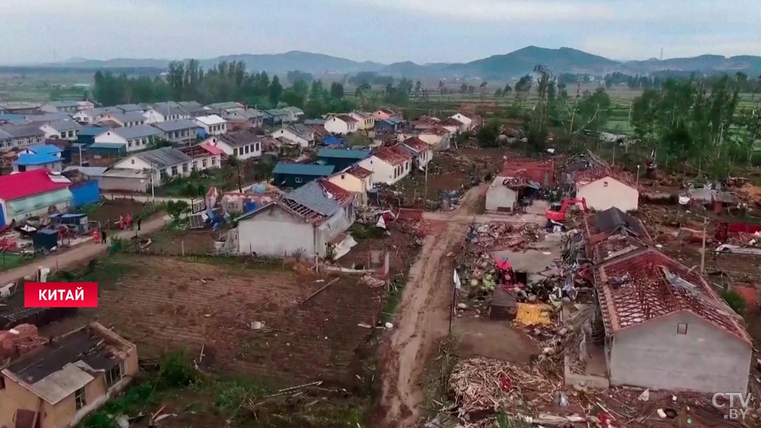 Убытков более чем на 800 тысяч долларов. На китайский город Шанчжи обрушился торнадо-4