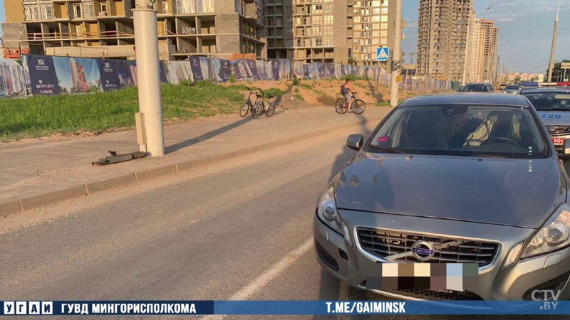 Автомобиль сбил ребёнка на самокате на Кижеватова-1