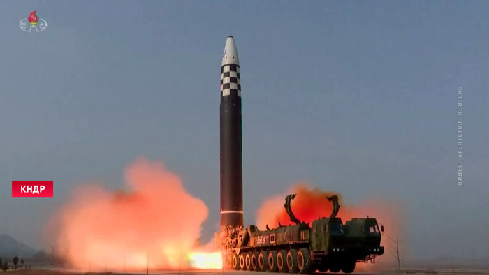 Минобороны Южной Кореи: КНДР запустила неустановленную баллистическую ракету в сторону Японского моря