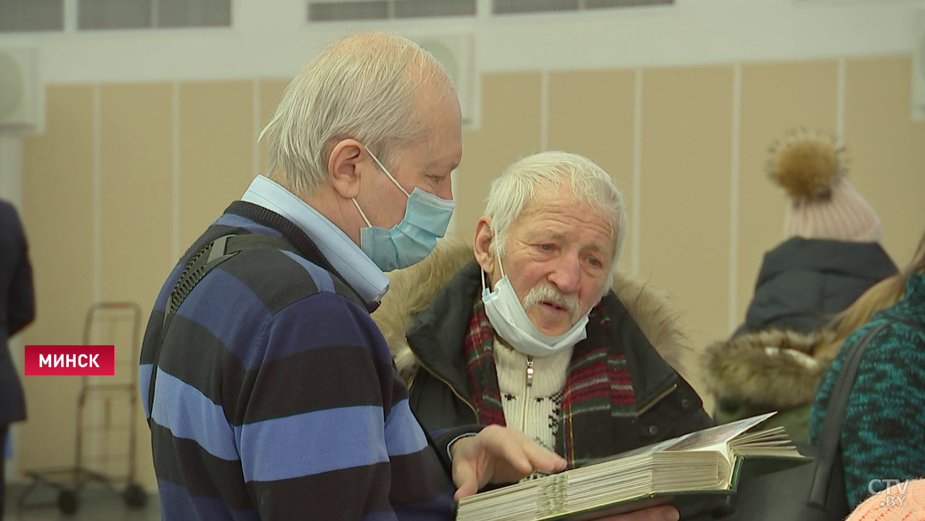 «Оформлена в виде единого большого дома». Что можно найти на Международной книжной выставке-ярмарке?-19