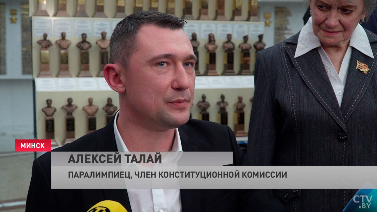 В музее ВОВ появились бюсты героев Советского Союза Зинаиды Портновой и Василия Маргелова-4