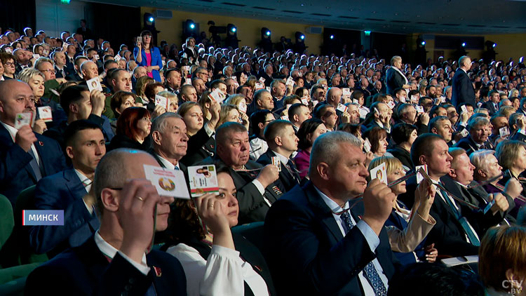 Командир экипажа президентского самолёта охарактеризовал Лукашенко как пассажира-10