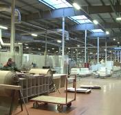 Покупаем мебель: надо ли проверять комплектующие при доставке или достаточно гарантии? 