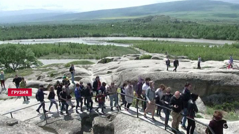 Прогноз Всемирной туристской организации: число туристов в мире может снизиться на 70 %-1