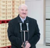 «Я всегда в эту корзину буду смотреть. Честное слово». О чём спросили у Александра Лукашенко сотрудники «Молочного мира»? «Я всегда в эту корзину буду смотреть. Честное слово». О чём спросили у Александра Лукашенко сотрудники «Молочного мира»?