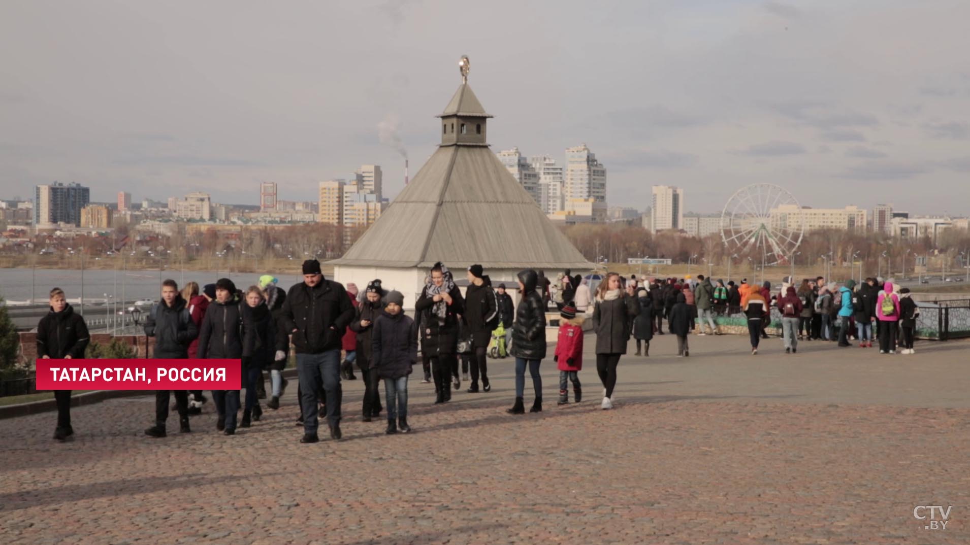 На скольких языках говорит Россия и почему нам не грозят трудности перевода? Репортаж СТВ из Казани-19