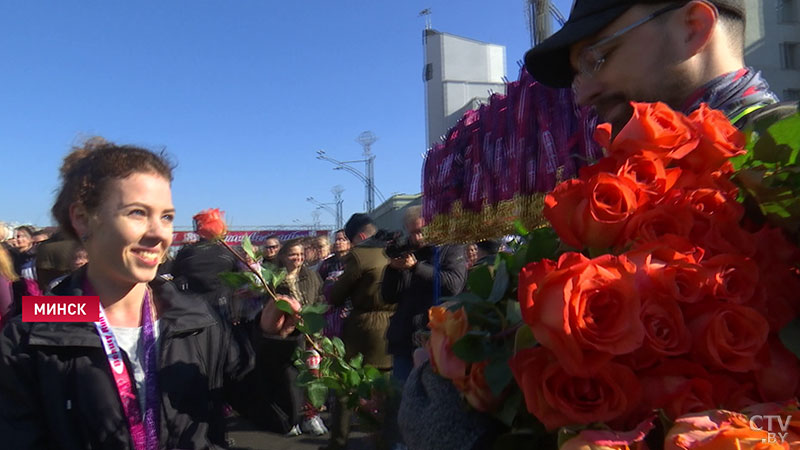 От девочек до бабушек: яркие моменты и креативные образы на «Красивом забеге» в Минске-37