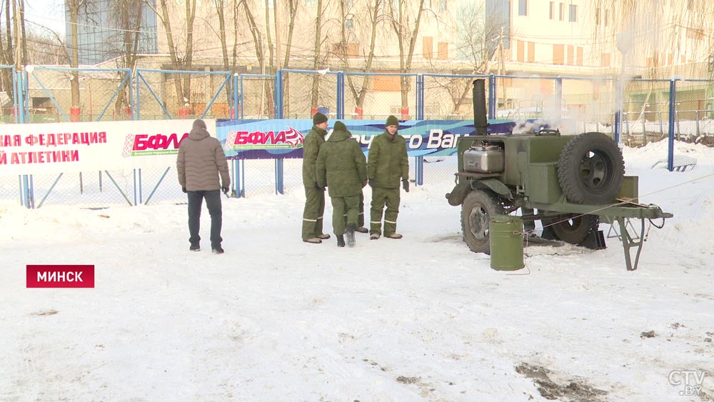В -20°C и с голым торсом. В Минске состоялся Крещенский забег-7