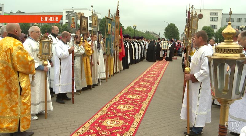 Общегородской крестный ход с Крестом преподобной Евфросинии Полоцкой состоялся 19 мая в Борисове -14