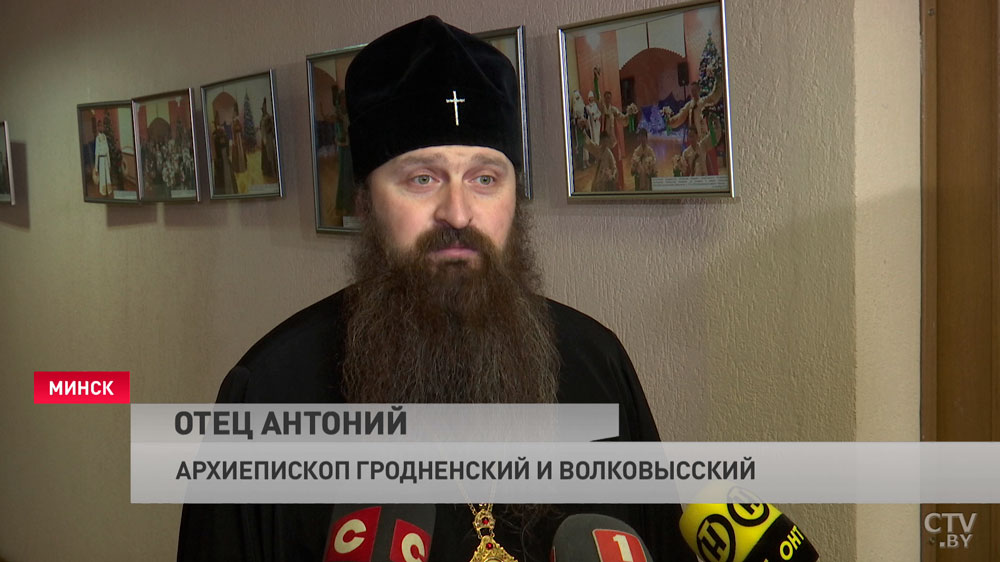 Крест целовать теперь нельзя. В Беларуси меняют правила богослужений из-за коронавируса-13