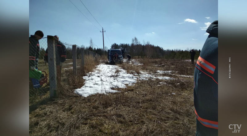 В Крупском районе 5 человек пострадали от ожогов во время приготовления на костре алкогольного напитка