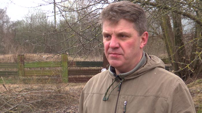 «Происходит сплочение людей». Владимир Кухарев принял участие в субботнике на территории бывшего концлагеря Дрозды