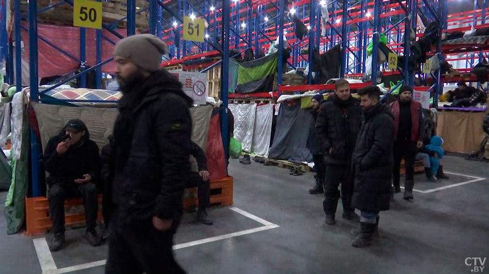 «В основном это граждане Ирака и двое граждан Турецкой Республики». Часть беженцев из ТЛЦ решила вернуться на родину-10