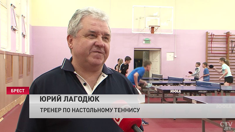 «Чтобы такие дети не сидели дома в четырёх стенах». В Бресте детей с ДЦП адаптируют с помощью настольного тенниса-14