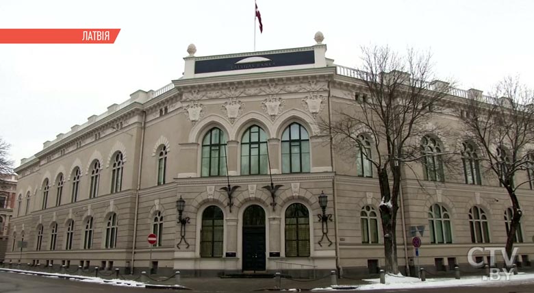 У Латвіі зволілі падазронага ў карупцыі кіраўніка Цэнтрабанка-1