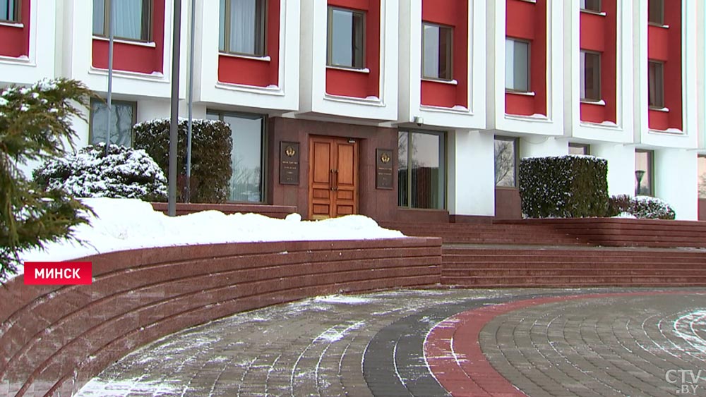 Глава МИД России Лавров прибыл с официальным визитом в Минск-1