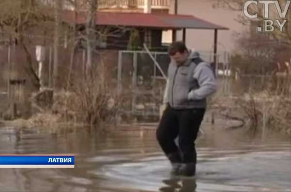 В Латвии из-за наводнения объявлено чрезвычайное положение В Латвии из-за наводнения объявлено чрезвычайное положение