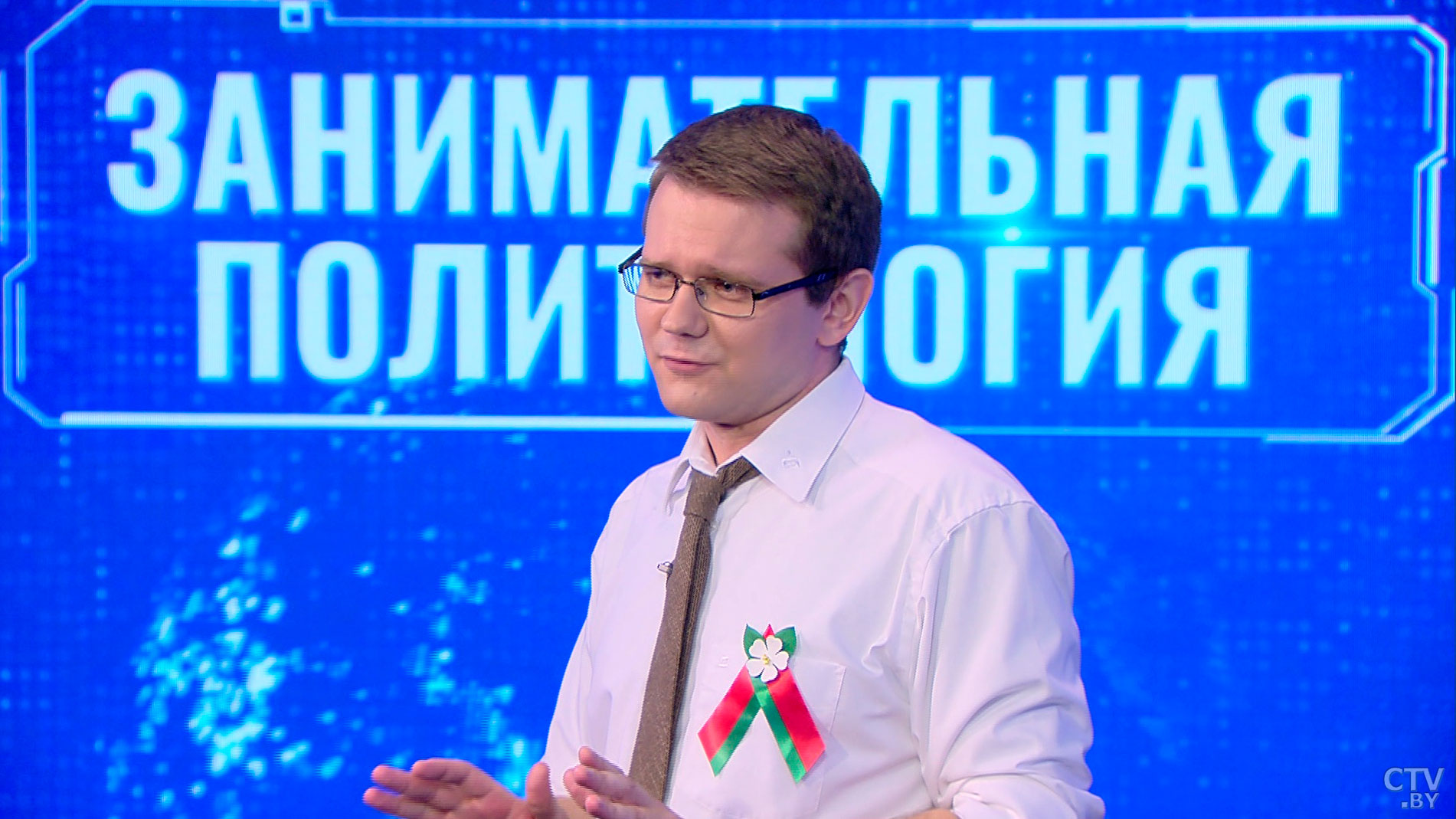 Андрей Лазуткин: «В этом году наш флаг и герб тоже отмечают свой маленький день победы»-10