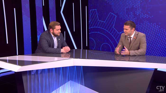 Андрей Лазуткин: «Эти новые лидеры, типа Зеленского, не знают, за что хвататься, они выросли совсем в другой системе»-10 Андрей Лазуткин: «Эти новые лидеры, типа Зеленского, не знают, за что хвататься, они выросли совсем в другой системе»-10