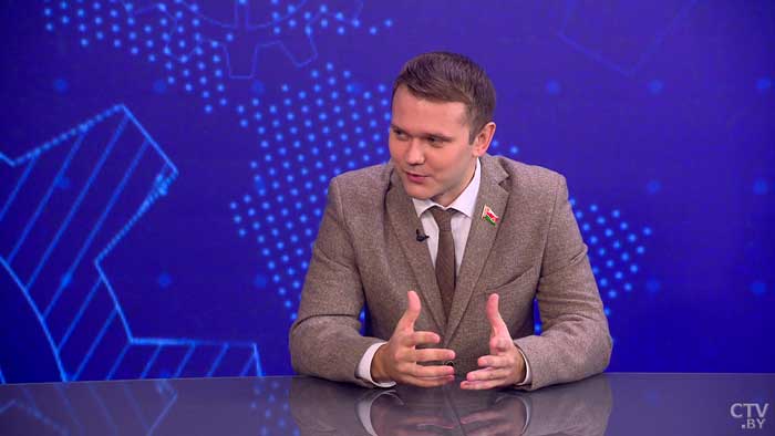 Андрей Лазуткин: «Эти новые лидеры, типа Зеленского, не знают, за что хвататься, они выросли совсем в другой системе»-16 Андрей Лазуткин: «Эти новые лидеры, типа Зеленского, не знают, за что хвататься, они выросли совсем в другой системе»-16
