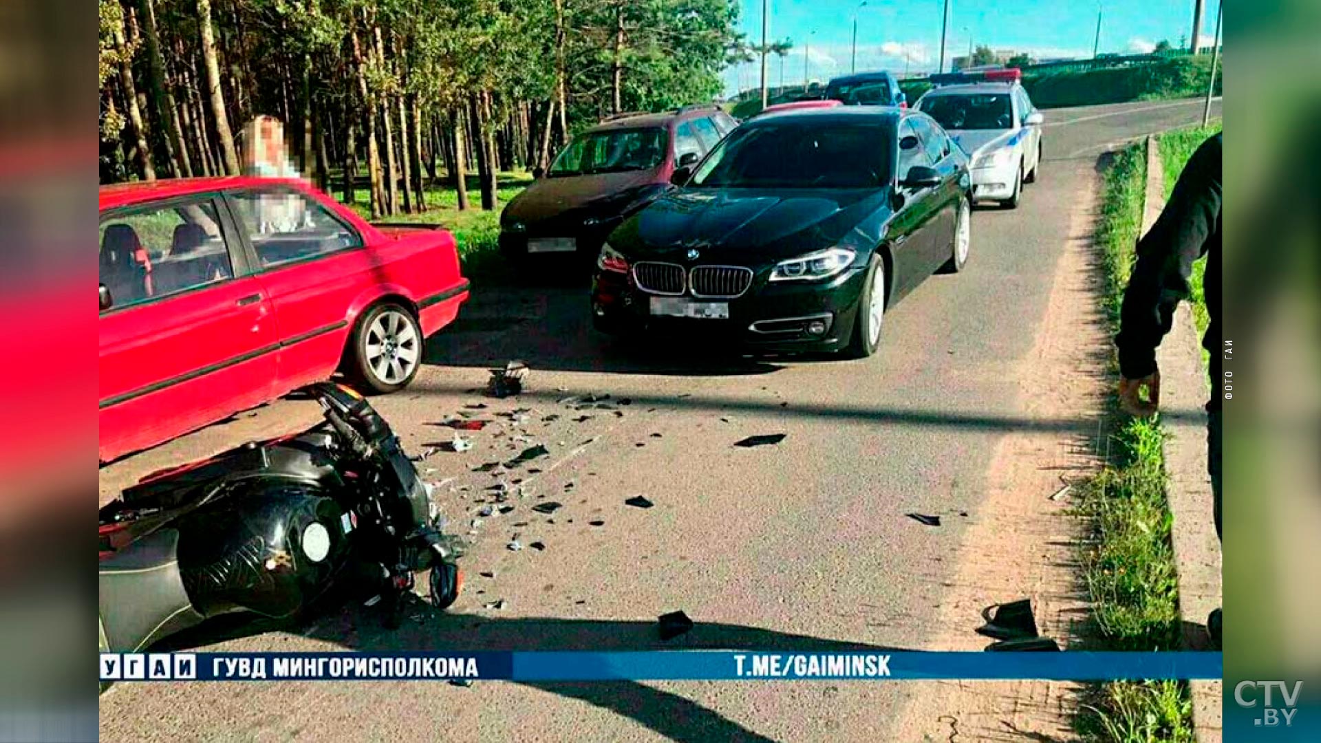 Мотоциклист выехал на встречку и столкнулся с BMW недалеко от МКАД-1