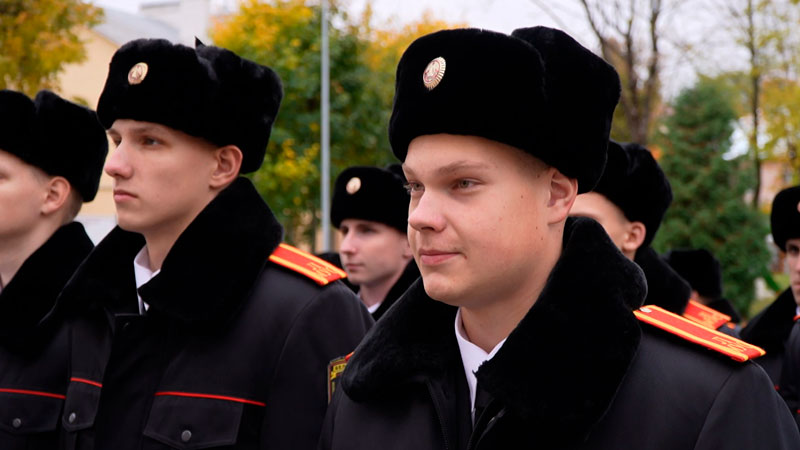 Нужный совет отца. Секреты воспитания детей обсудили в лицее МВД