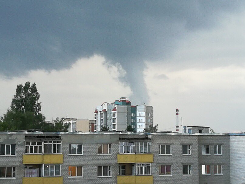 Фотофакт. «Почти торнадо» наблюдали в Лиде-1