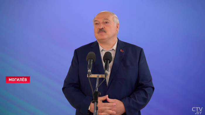 Лукашенко: «Путин мне часто говорит: вот молодцы, вы даже микроэлектронику сохранили»-1