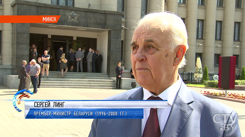 «Он очень любил свою Беларусь». Навсегда в памяти белорусов и страны: с Николаем Дементеем простились в Минске-22
