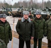 Александр Лукашенко: нет необходимости создавать в Беларуси российские военные базы