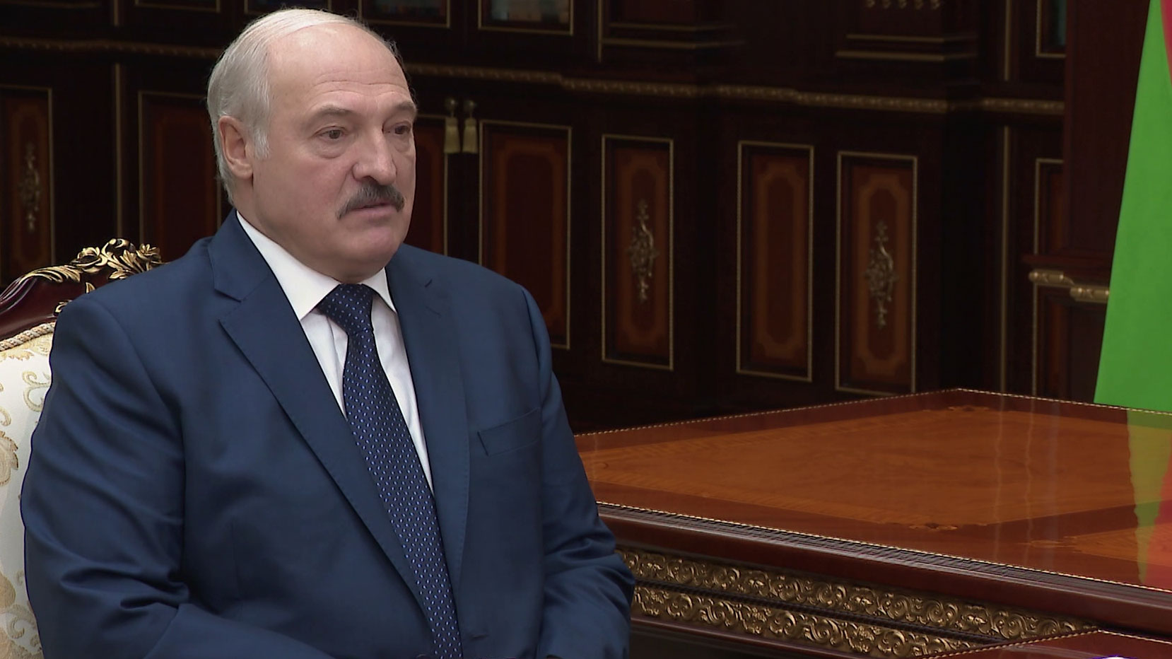 Александр Лукашенко: «Нам надо работать и спасаться от этого кризиса, как только можно»