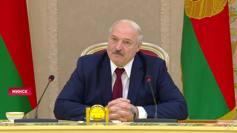Александр Лукашенко: не превратилась бы наша организация ЕврАзЭС в СНГ, мы же там уже никаких решений практически не принимаем-1