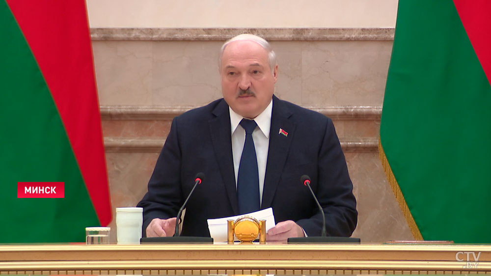 Лукашенко: «Можно же совершить перемены таким образом, что будет хуже, чем в Казахстане, будет как в Украине»-7
