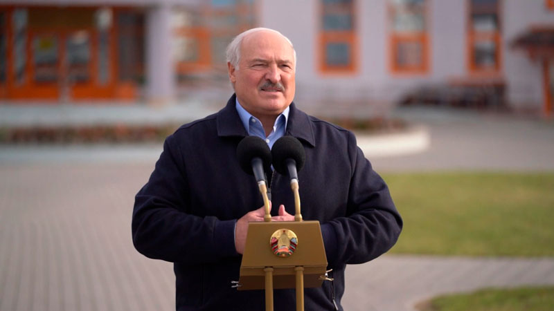 Лукашенко уверен в восстановлении отношений с Прибалтикой и Польшей