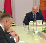 Президент: да, был риск отдать одному человеку в руки такую Конституцию. Но вроде мы ничего сверхвредного для народа не сотворили