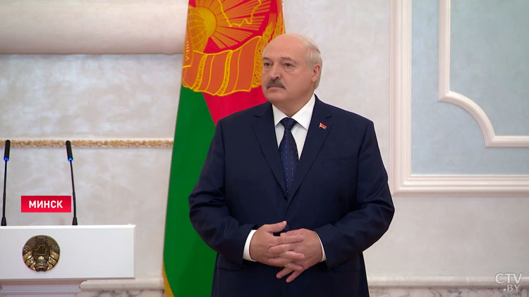 Лукашенко принял верительные грамоты послов зарубежных стран-4