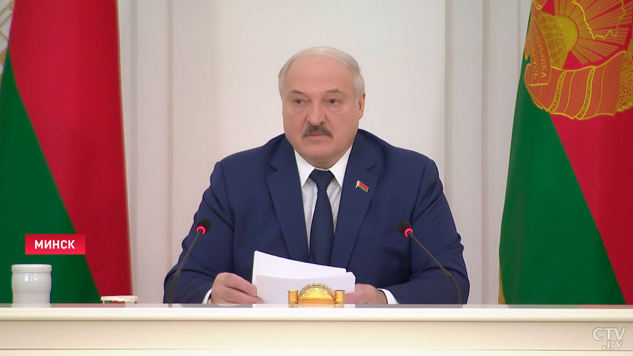 Лукашенко: моё требование было не в том, чтобы под Минском выросли новые города. Я поручал рассредоточить людей по стране-4 Лукашенко: моё требование было не в том, чтобы под Минском выросли новые города. Я поручал рассредоточить людей по стране-4